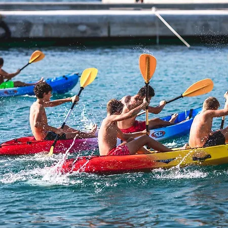 Triporte Vela Luka