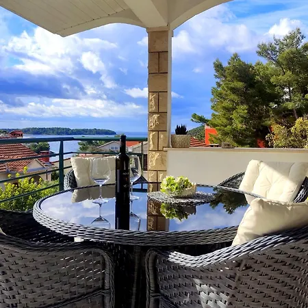 Apartment Triporte