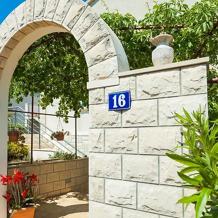 Triporte Apartment Vela Luka